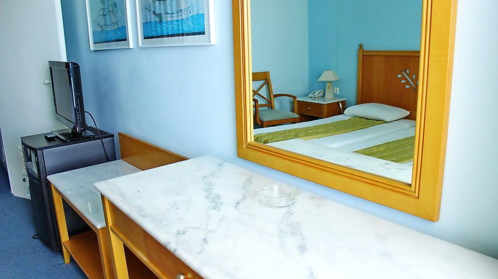 Tinos Beach Hotel 외부 사진